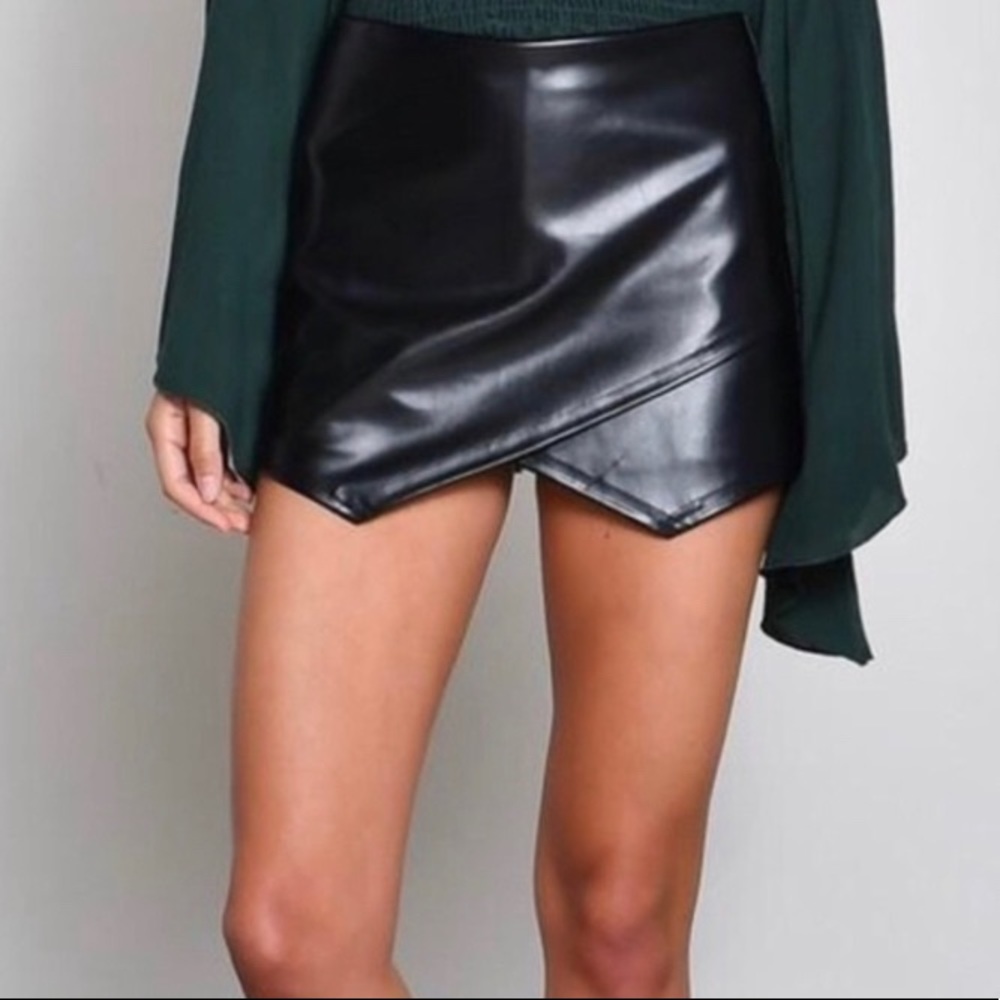 Dark grey blue blush skort